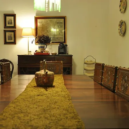 Casa Com Jardim Dentro Da Muralha De Ferienhaus *